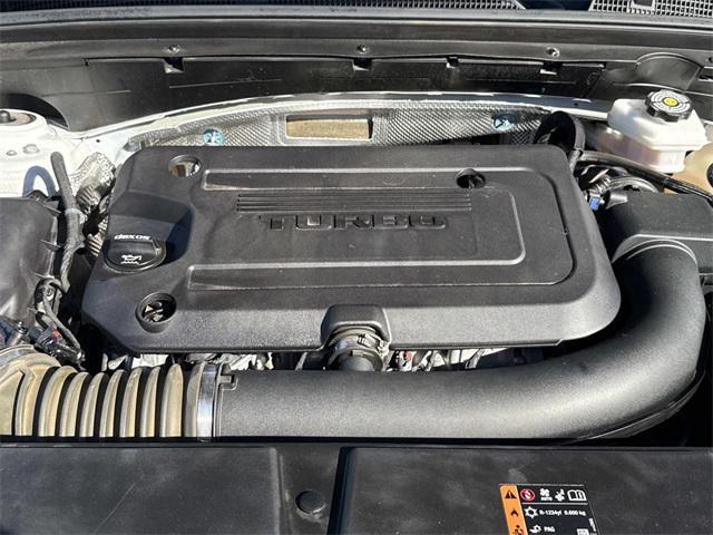 used 2023 Buick Envision car, priced at $21,000