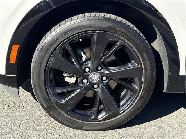 used 2023 Buick Envision car, priced at $21,000