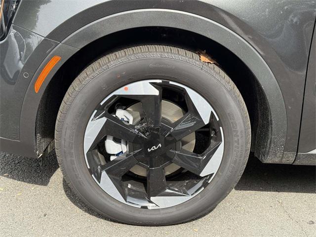 new 2025 Kia Sorento Hybrid car, priced at $45,684
