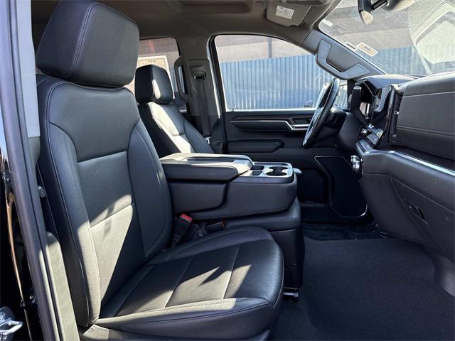 used 2024 GMC Sierra 1500 car, priced at $40,000