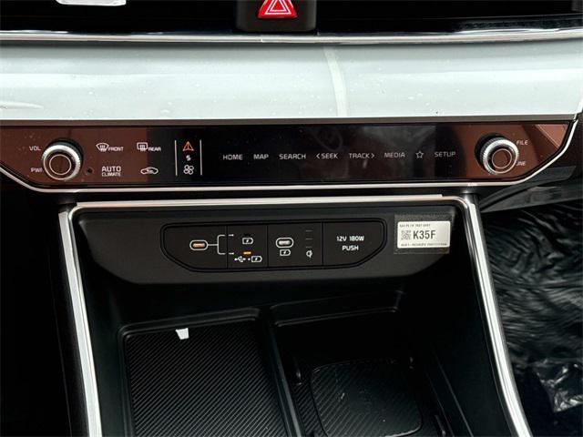 new 2026 Kia Carnival Hybrid car, priced at $52,915