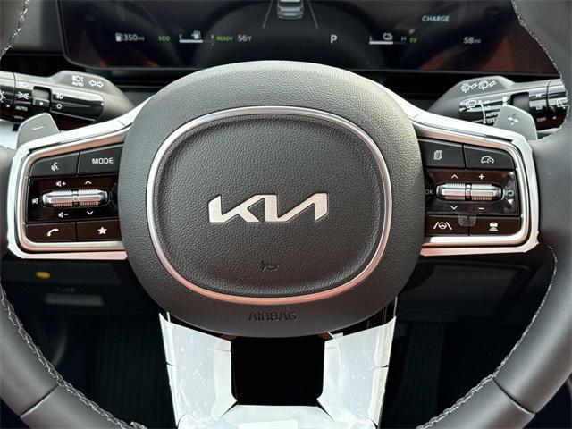 new 2026 Kia Carnival Hybrid car, priced at $52,915