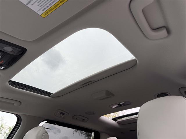 new 2026 Kia Carnival Hybrid car, priced at $46,675