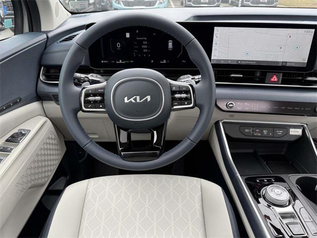 new 2026 Kia Carnival Hybrid car, priced at $46,675