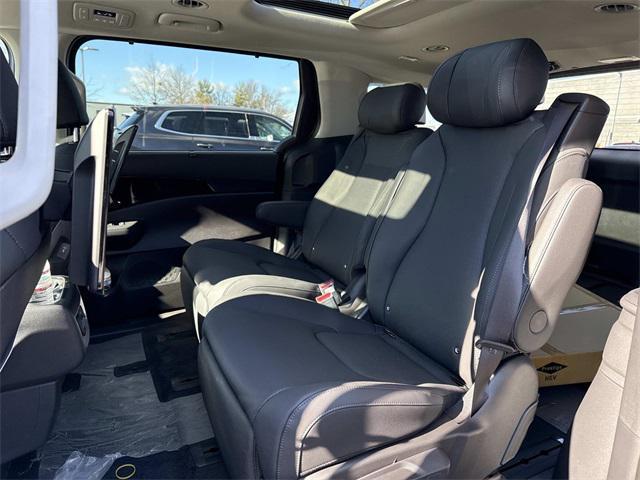 new 2026 Kia Carnival Hybrid car, priced at $55,000