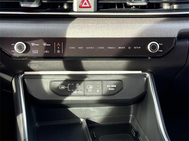 new 2026 Kia Carnival Hybrid car, priced at $42,722