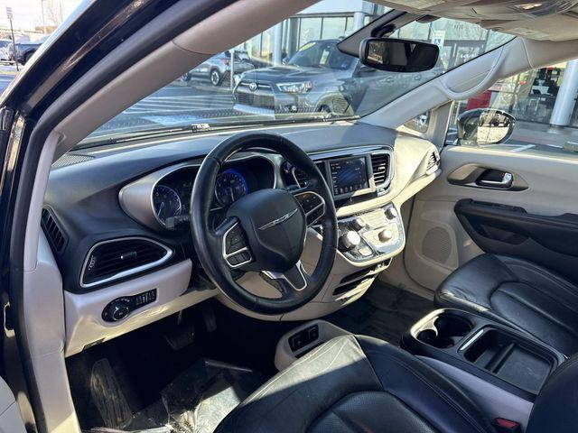 used 2020 Chrysler Pacifica car, priced at $15,995