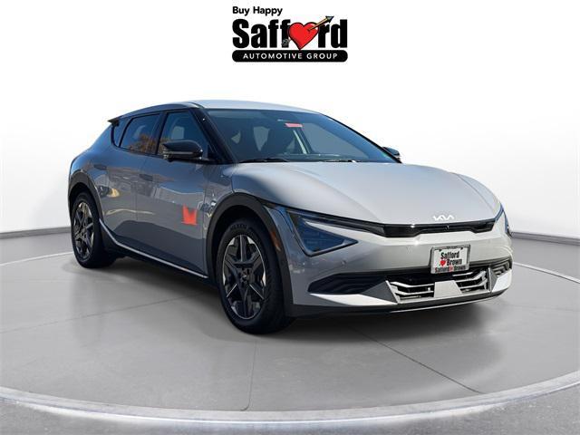 new 2025 Kia EV6 car, priced at $49,050