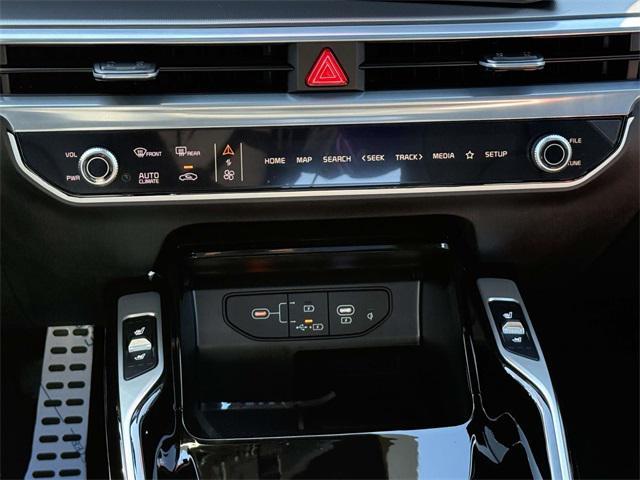 new 2026 Kia Sorento Hybrid car, priced at $46,526