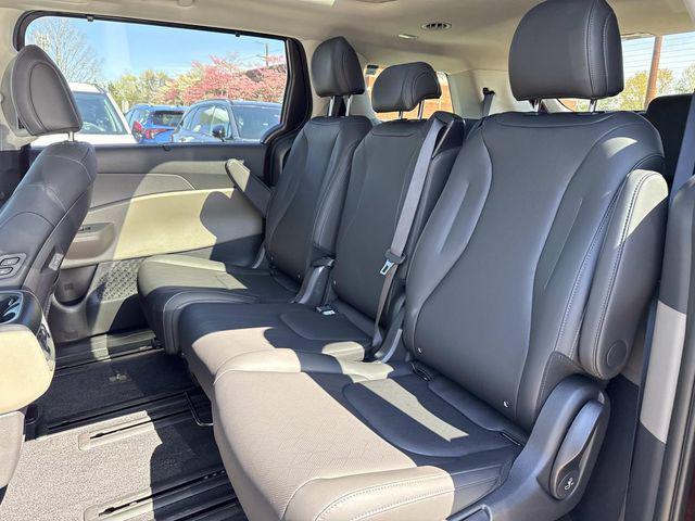 new 2026 Kia Carnival Hybrid car, priced at $47,329