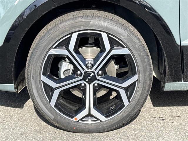 new 2026 Kia Niro car, priced at $36,735