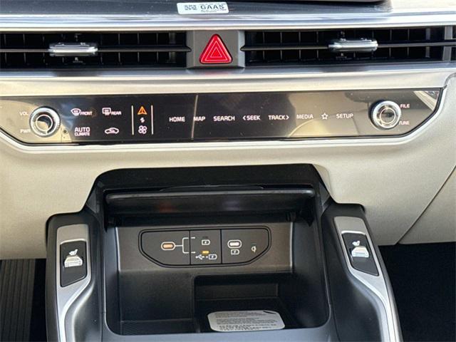 new 2026 Kia Sorento Hybrid car, priced at $38,798