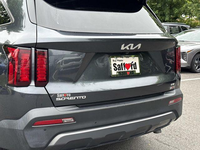 used 2023 Kia Sorento car, priced at $31,493