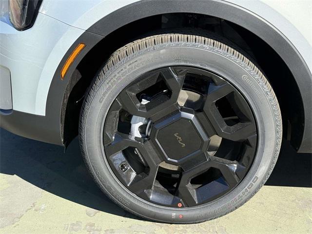 new 2026 Kia Sorento car, priced at $42,085