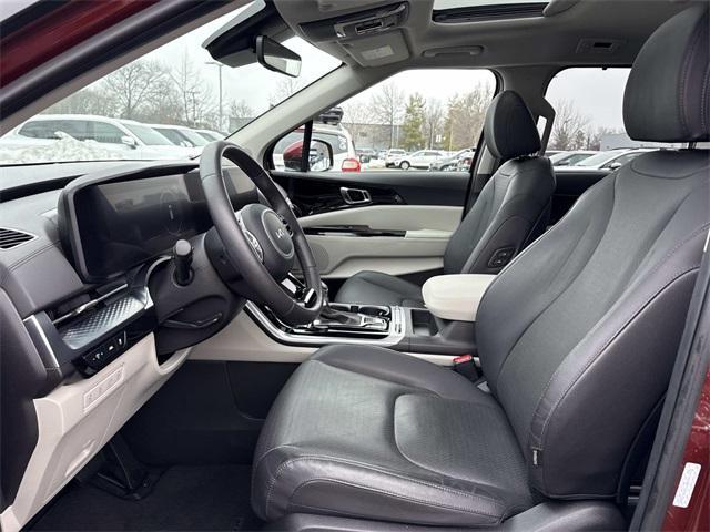 used 2024 Kia Carnival car, priced at $39,499