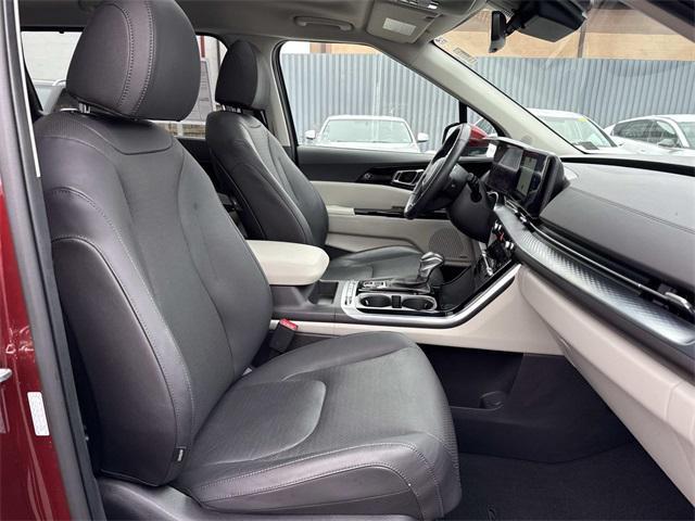 used 2024 Kia Carnival car, priced at $39,499