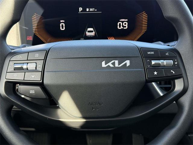 new 2025 Kia K4 car, priced at $22,669