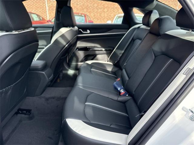 new 2026 Kia K5 car, priced at $31,447