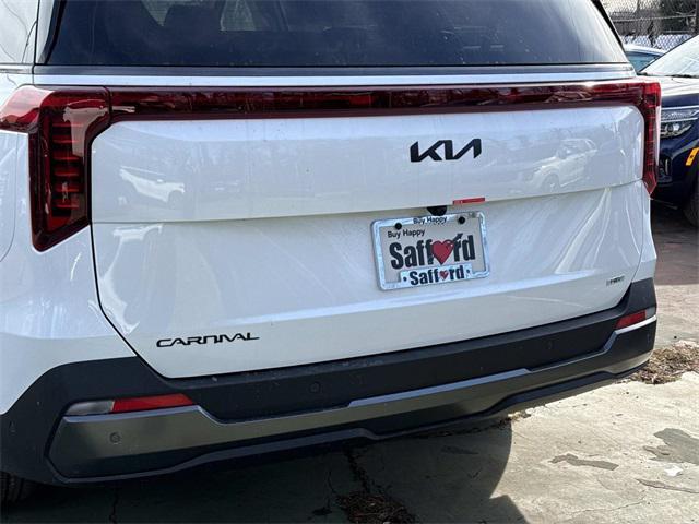 new 2026 Kia Carnival Hybrid car, priced at $52,625