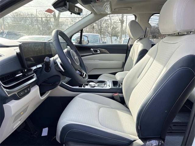 new 2026 Kia Carnival Hybrid car, priced at $52,625