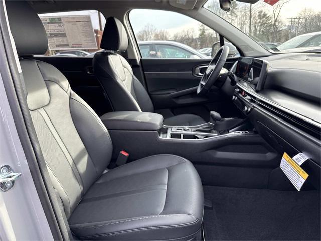 new 2026 Kia Sorento car, priced at $35,402