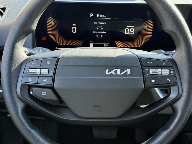 new 2025 Kia K4 car, priced at $23,036