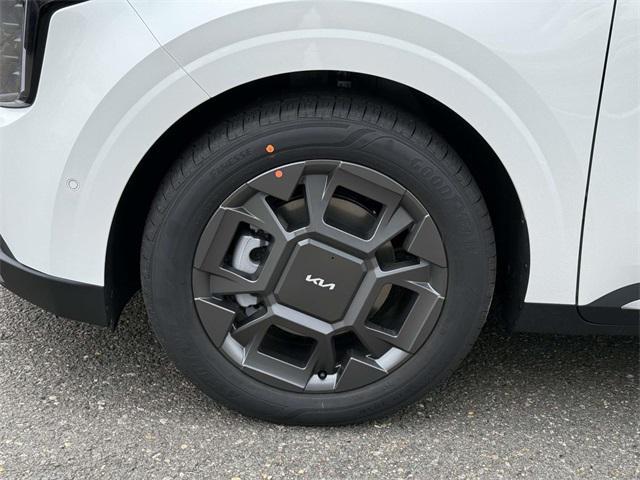 new 2026 Kia Carnival car, priced at $45,899