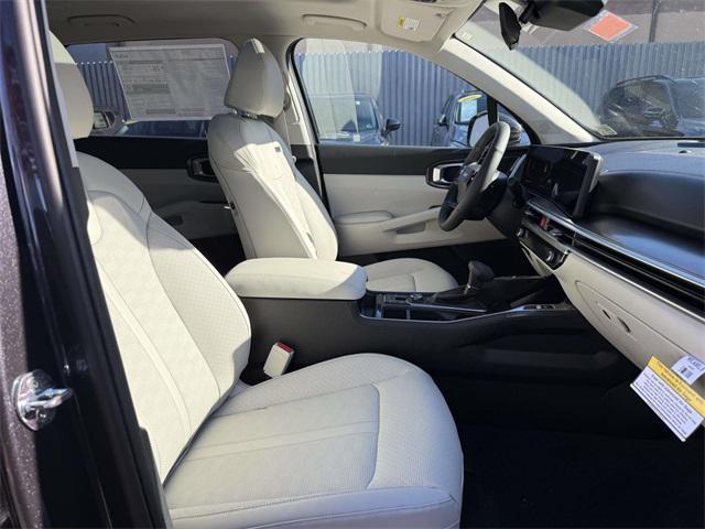 new 2026 Kia Sorento car, priced at $33,433