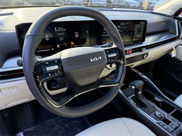 new 2026 Kia Sorento car, priced at $33,433