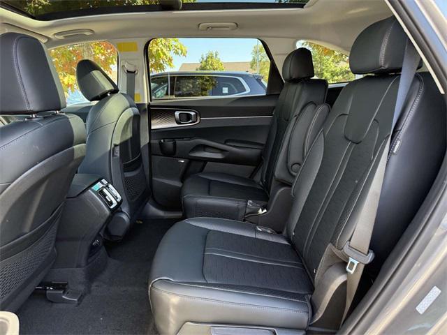 new 2026 Kia Sorento Hybrid car, priced at $39,751