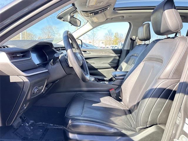 used 2022 Jeep Grand Cherokee car, priced at $25,000