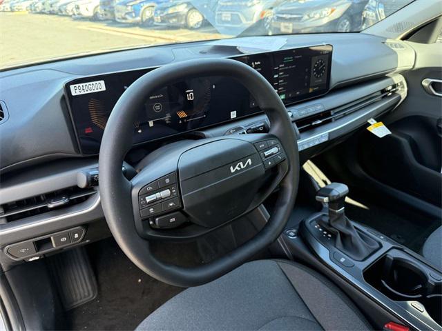 new 2025 Kia K4 car, priced at $22,771