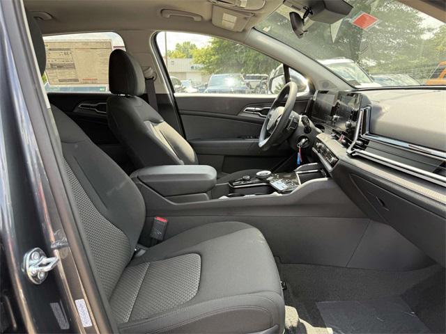new 2025 Kia Sportage Hybrid car, priced at $30,276