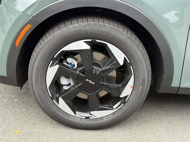 new 2025 Kia Sorento Hybrid car, priced at $40,890