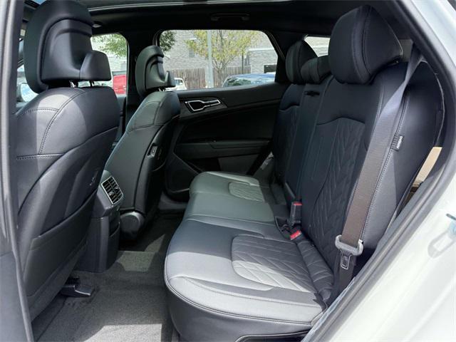 new 2025 Kia Sportage car, priced at $43,593
