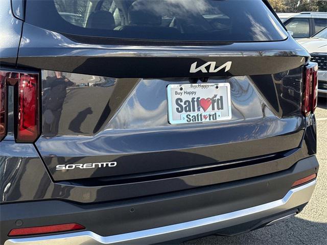 new 2026 Kia Sorento car, priced at $39,971