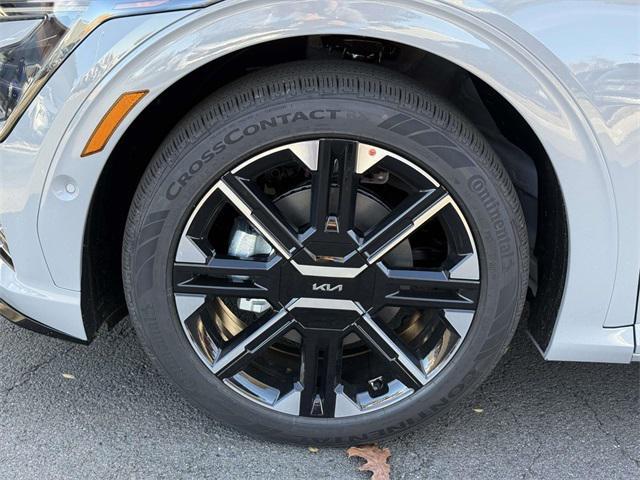 new 2025 Kia EV6 car, priced at $47,049