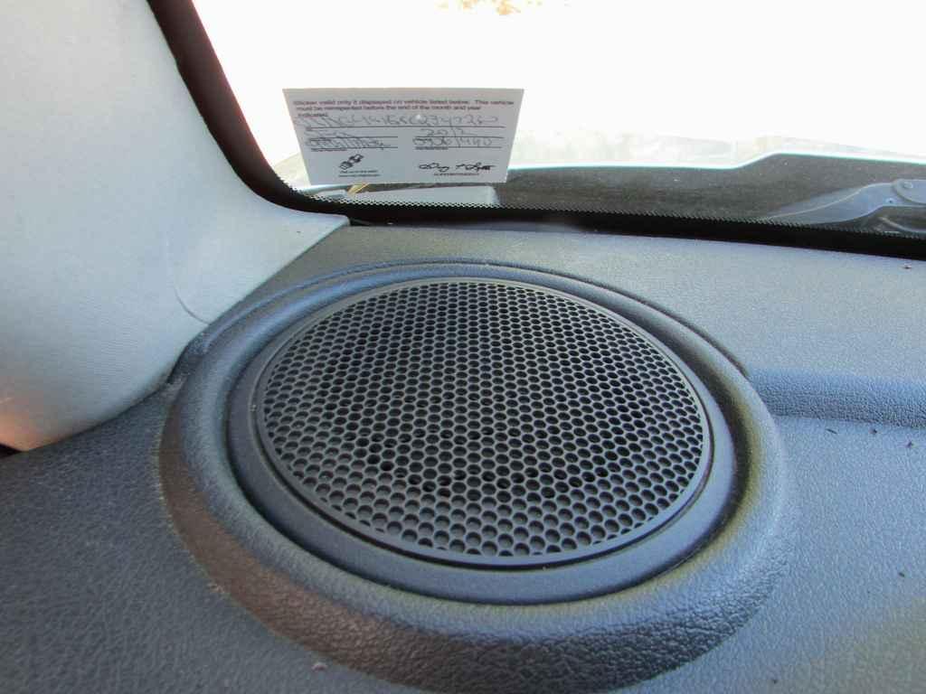 used 2008 Jeep Commander car, priced at $5,500