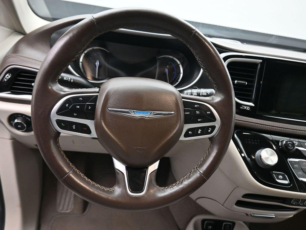 used 2021 Chrysler Pacifica Hybrid car, priced at $21,488