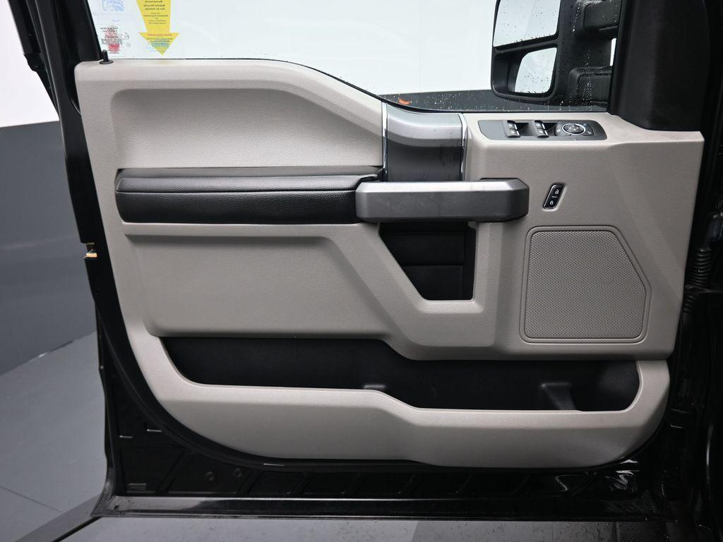 used 2017 Ford F-150 car, priced at $27,995