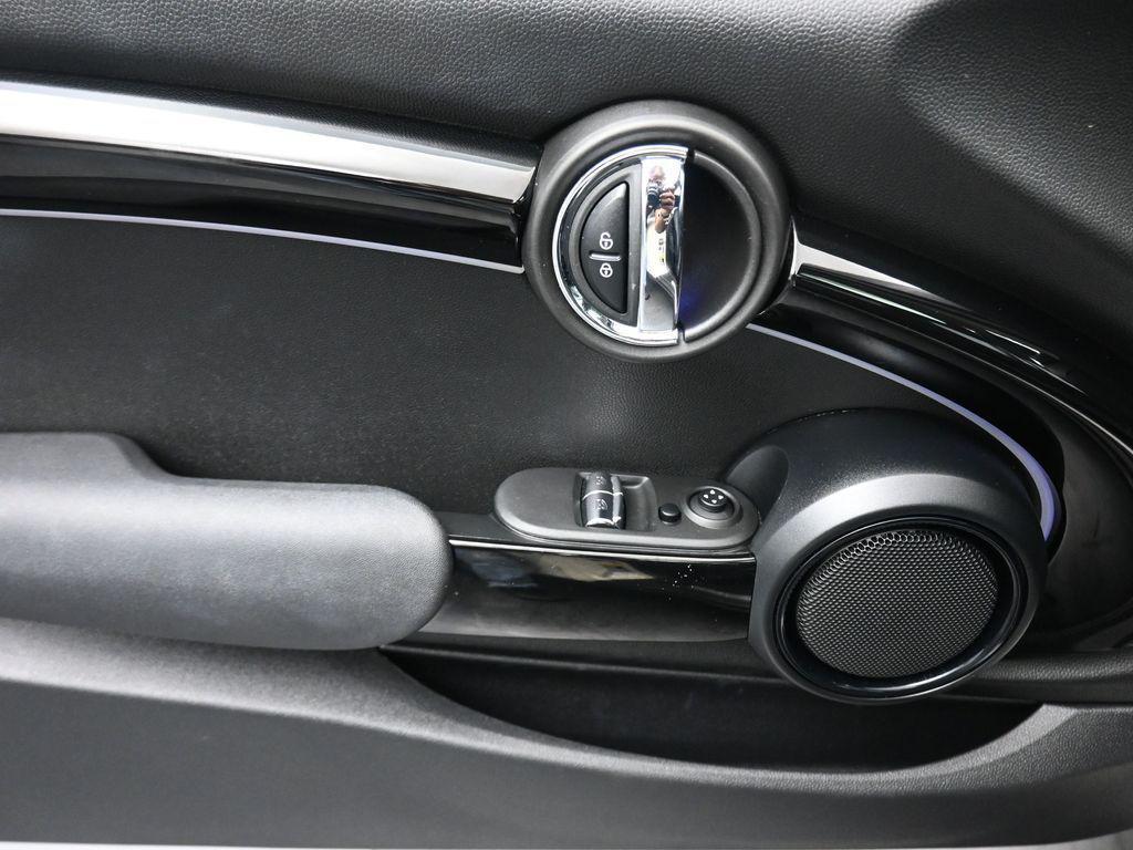 used 2022 MINI Hardtop car, priced at $20,988