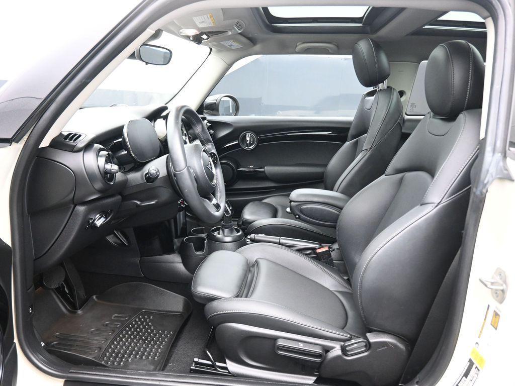 used 2022 MINI Hardtop car, priced at $20,988