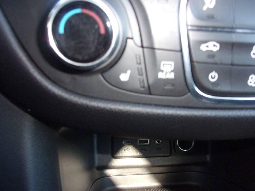 used 2024 Chevrolet Equinox car, priced at $20,999