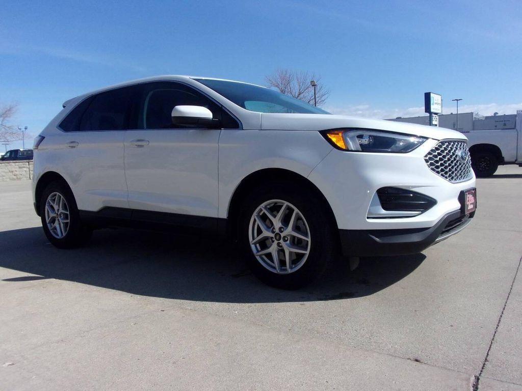 used 2024 Ford Edge car, priced at $23,999