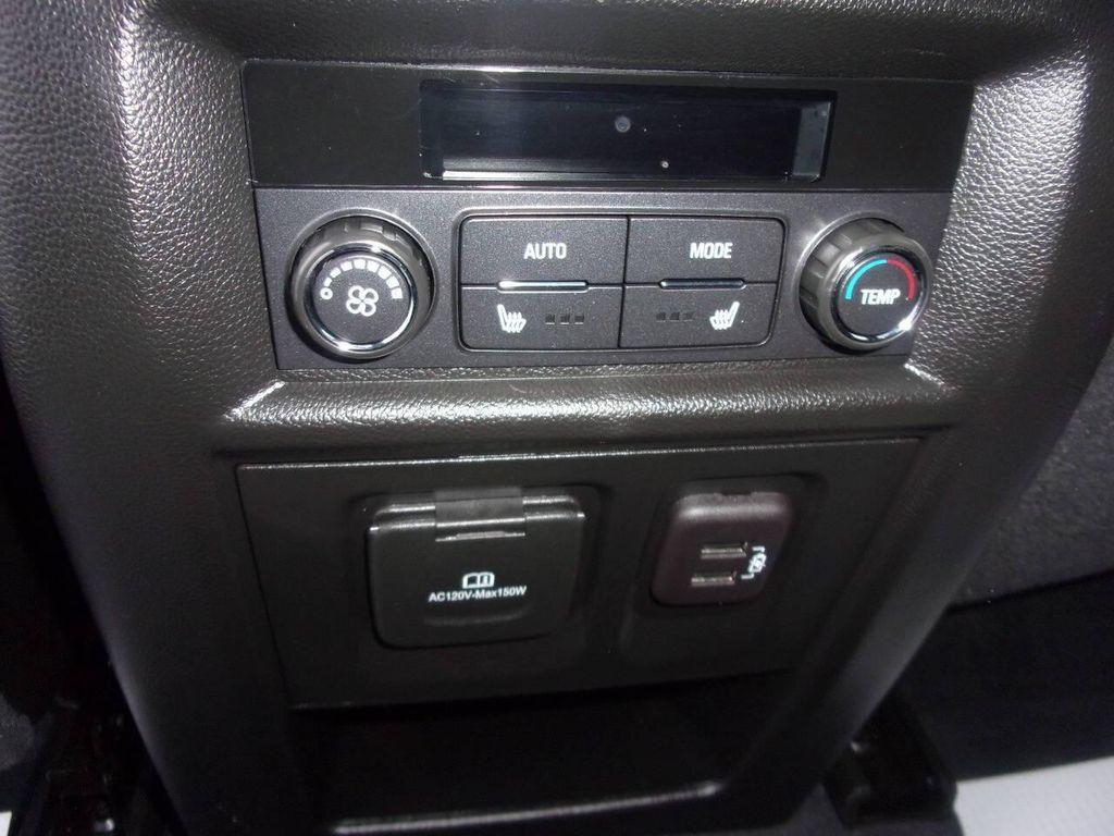 used 2023 Chevrolet Traverse car, priced at $33,999