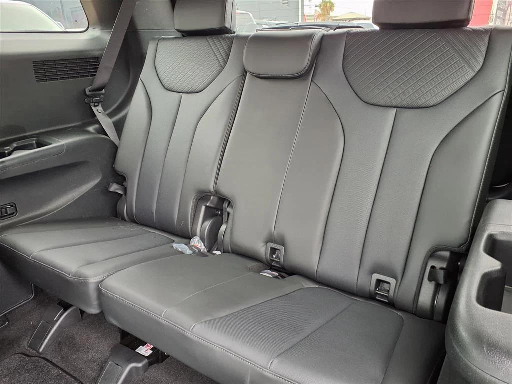 used 2023 Hyundai Palisade car, priced at $31,800