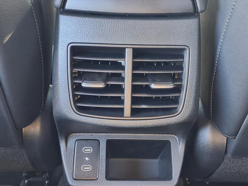 used 2025 Kia Seltos car, priced at $24,900