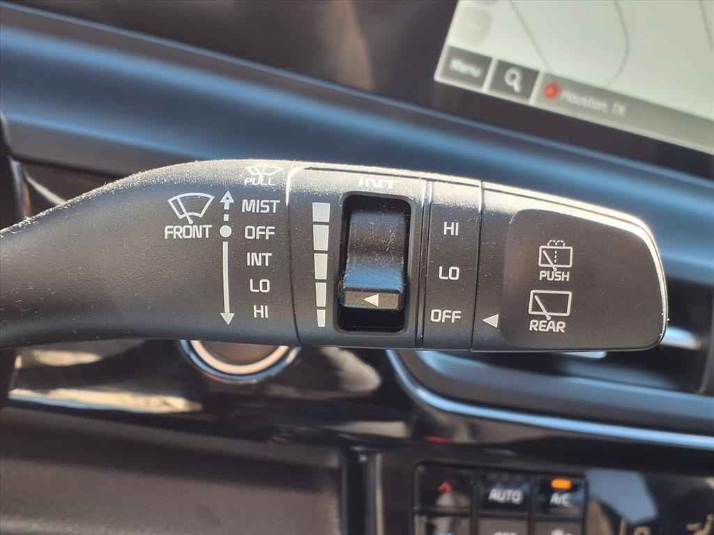 used 2025 Kia Seltos car, priced at $24,900