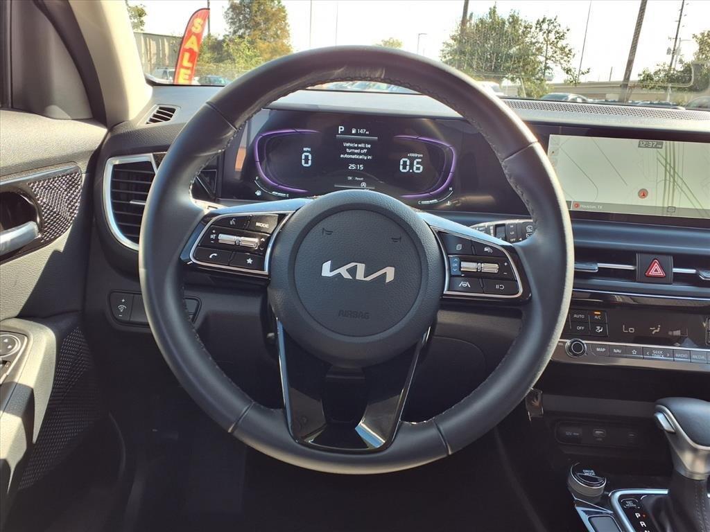 used 2025 Kia Seltos car, priced at $24,900