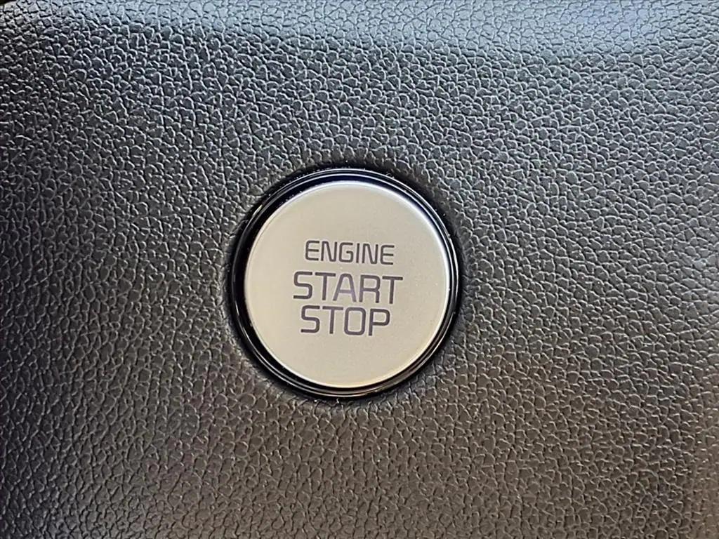 used 2023 Kia Sorento car, priced at $29,900